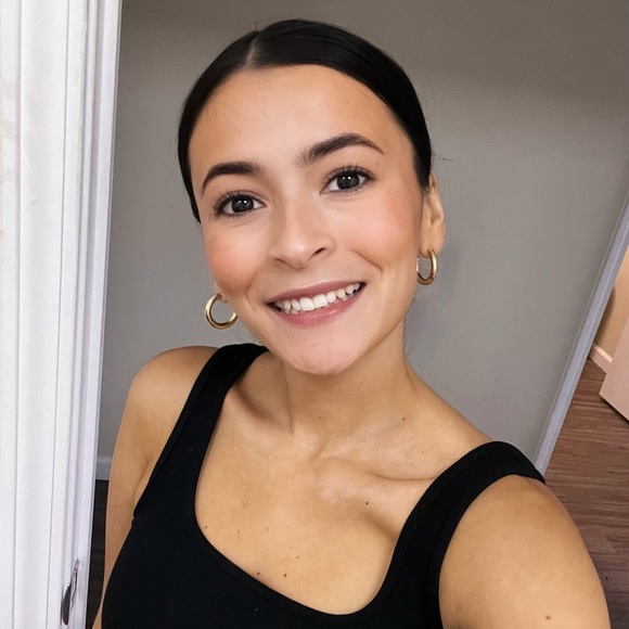 Meet your Posher, Asiana - Picture 4 of 5